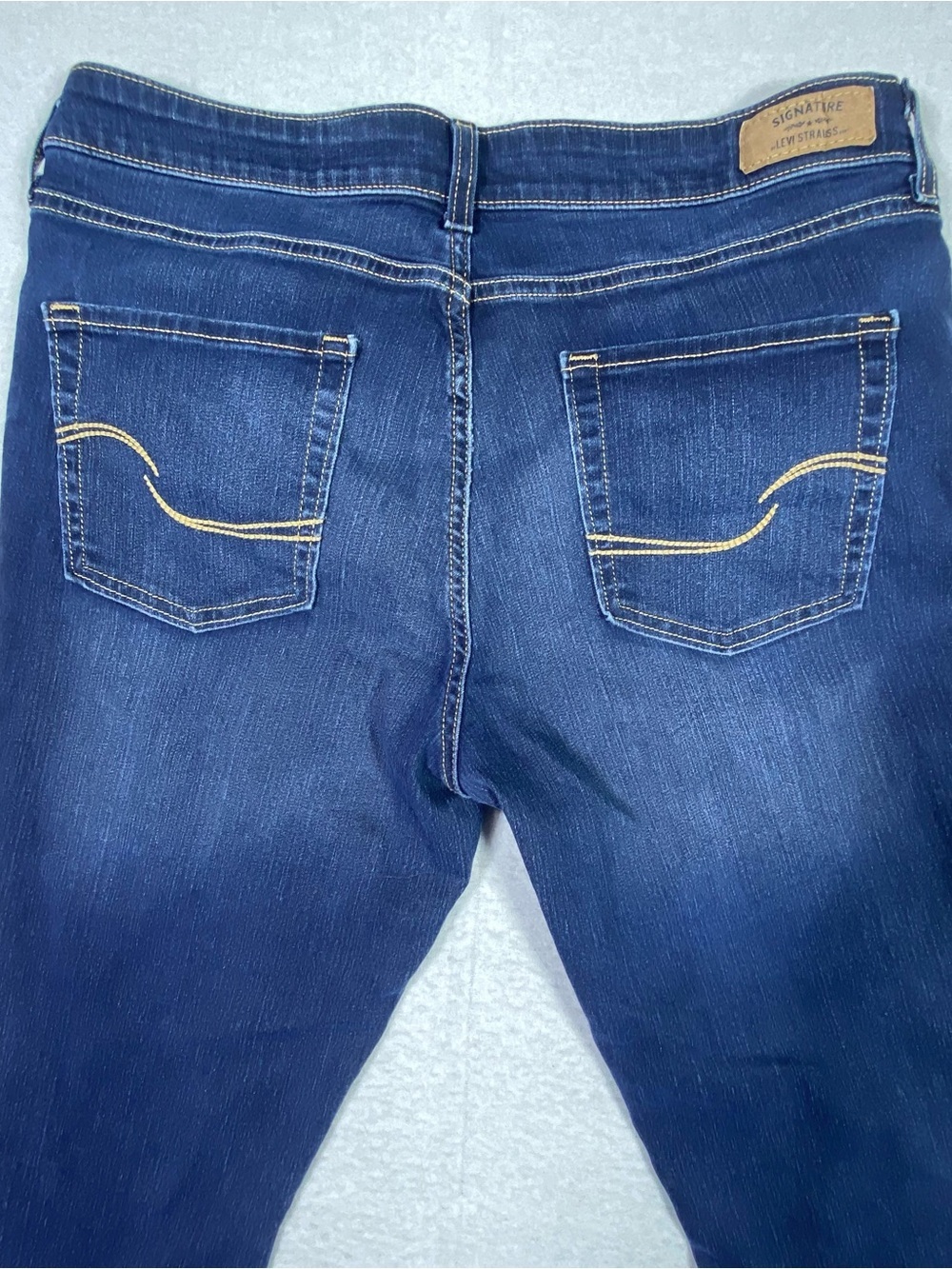 Levi's Signature Modern Bootcut Jeans Women's 16S Blue Mid Rise Stretch Denim - Picture 6 of 13